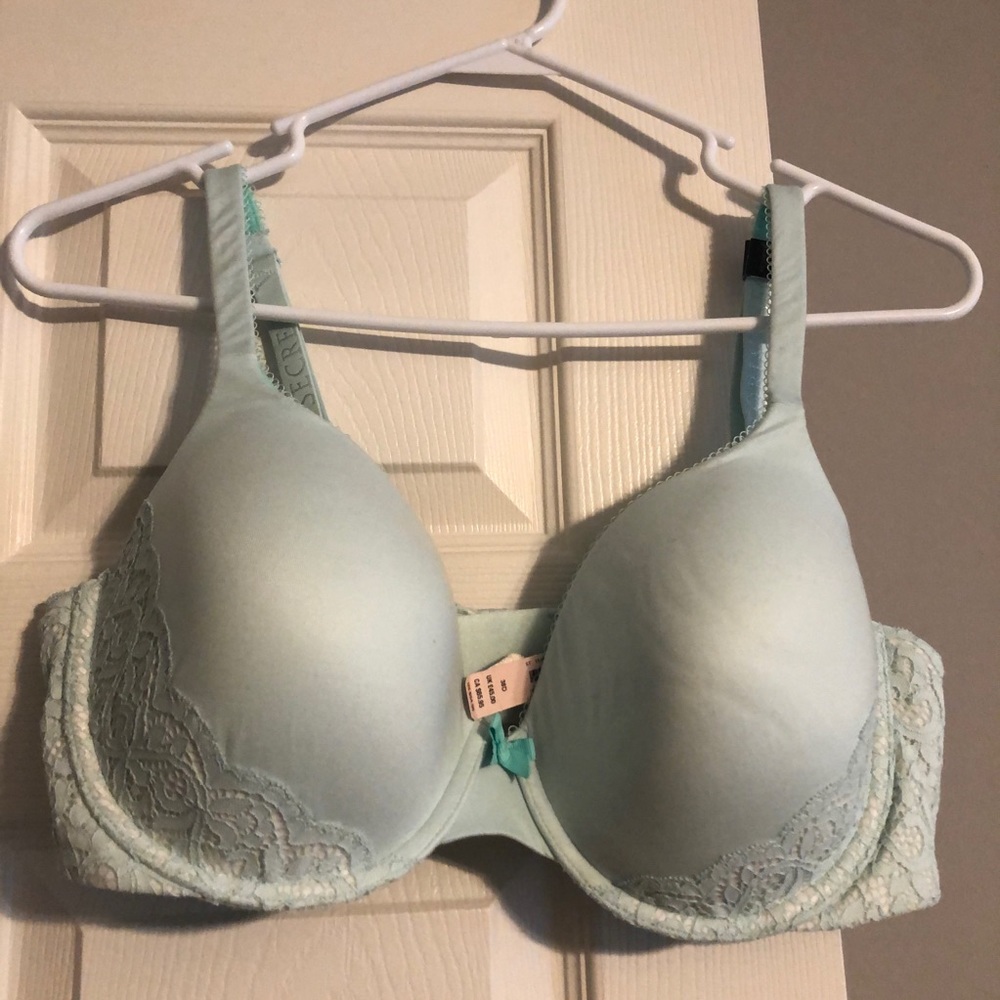 NEW! Victoria secret bra, 38D